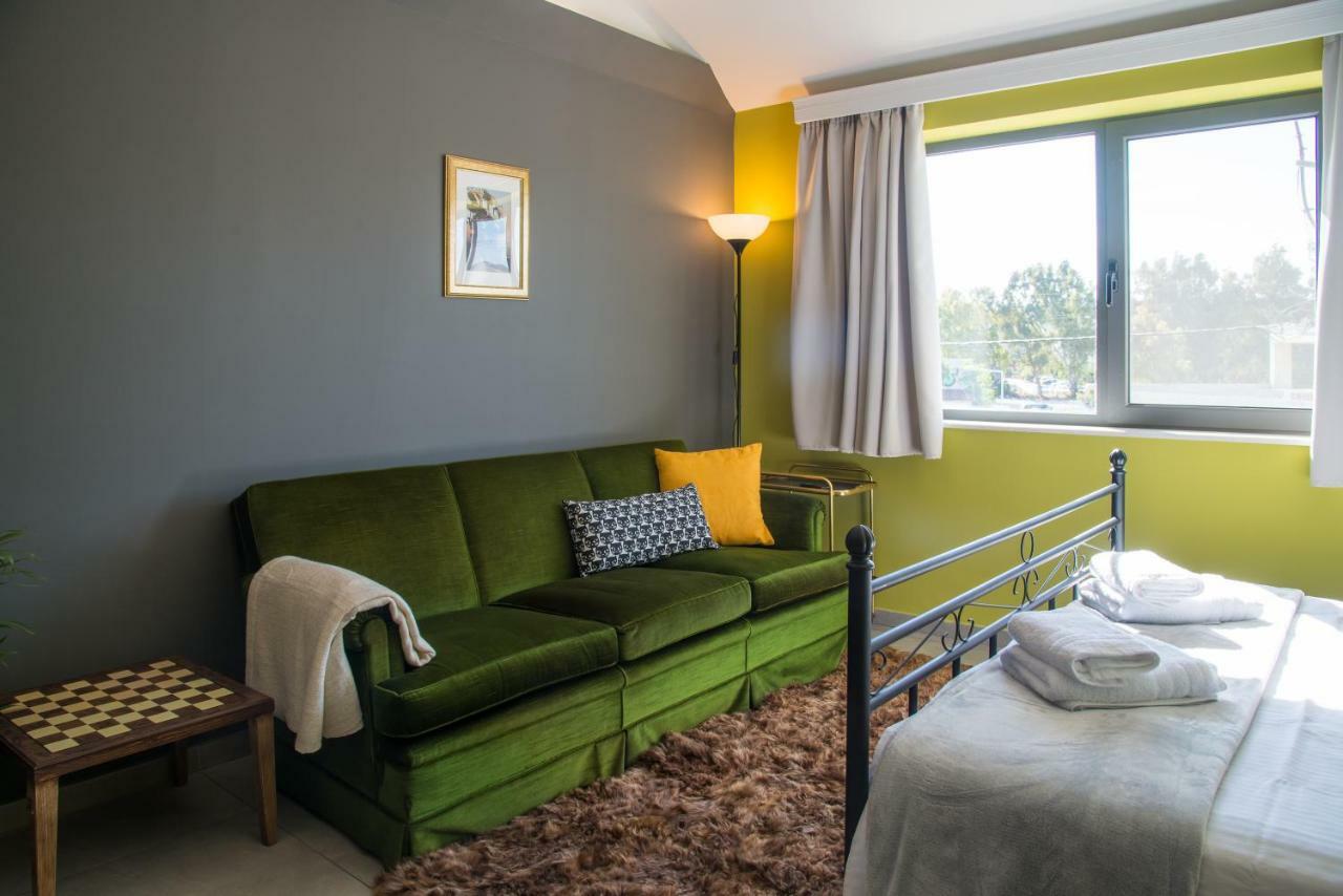 Chroma Lodge Pikermi ภายนอก รูปภาพ